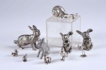 Collection de dix animaux miniatures.